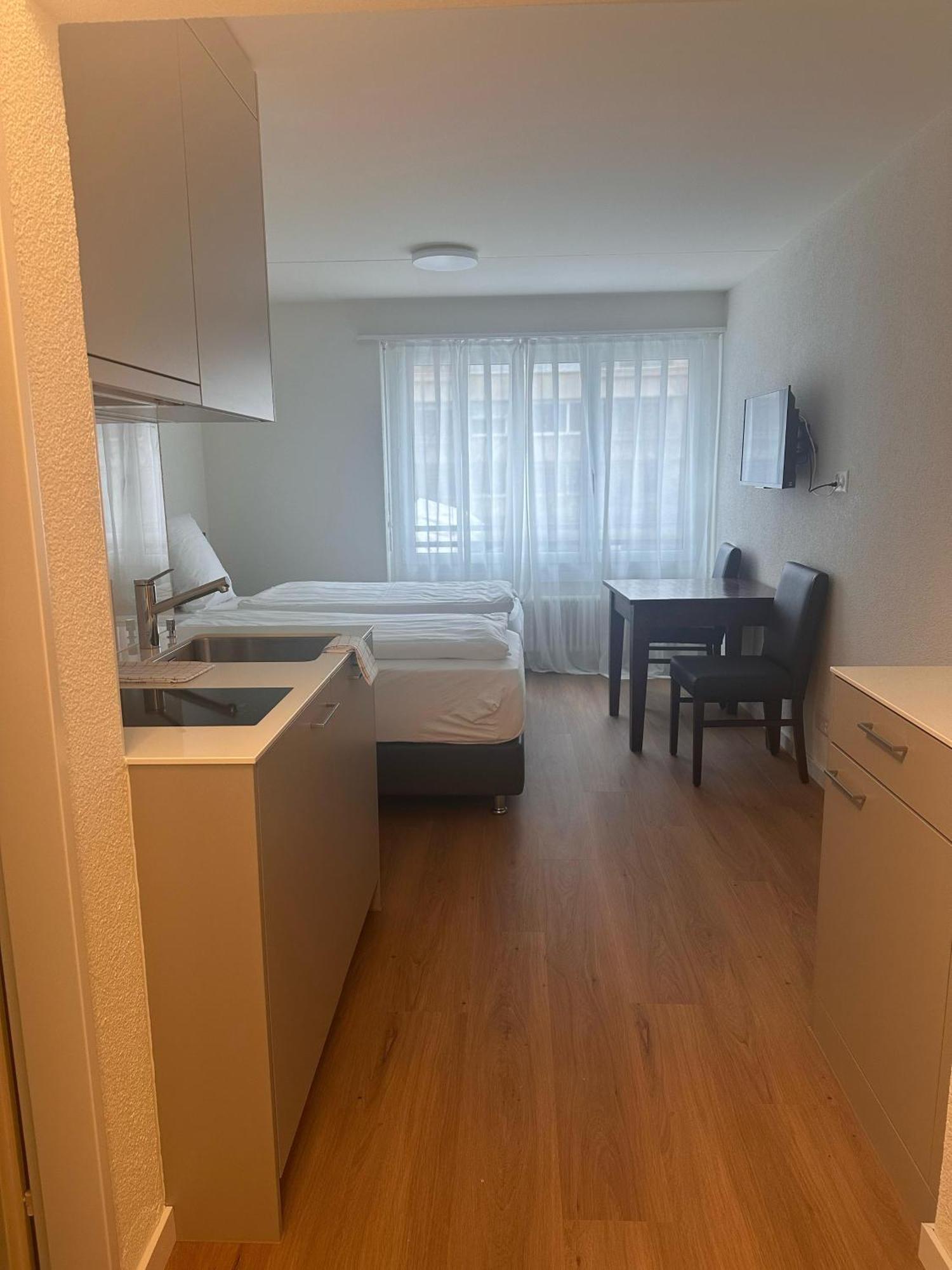 Swiss Star Zurich Airport - Self Check-In Apartment Kloten Exterior photo