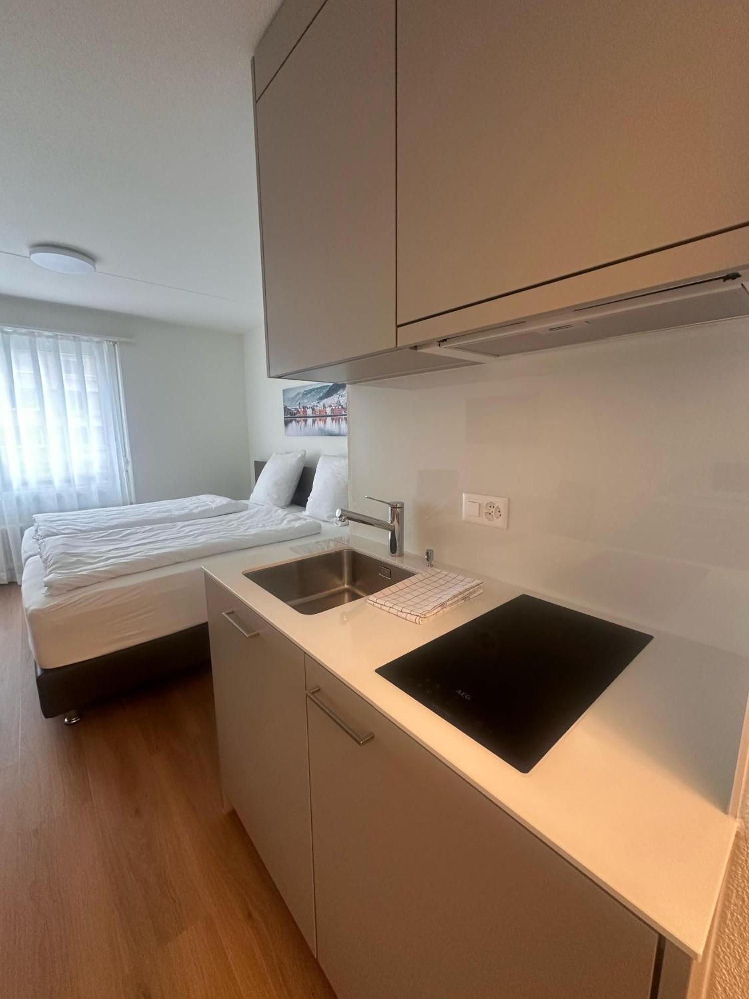 Swiss Star Zurich Airport - Self Check-In Apartment Kloten Exterior photo